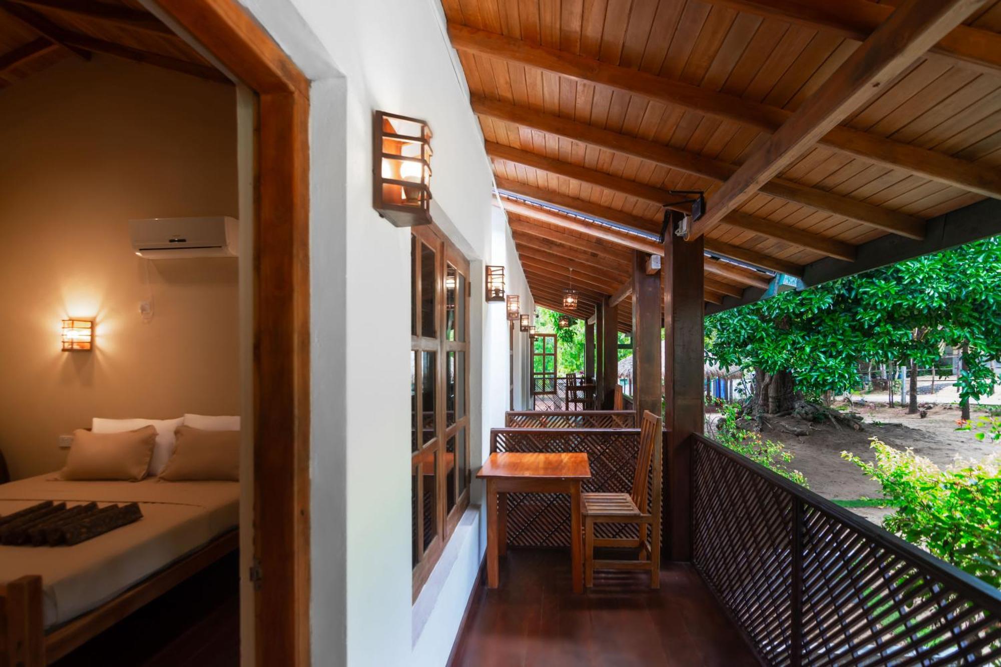 Hotel Arugambay Coco Bay Arugam Bay Zimmer foto